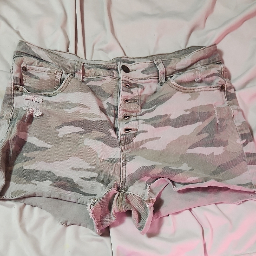 Time and Tru Pink Camouflage Jean Shorts